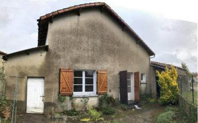 &#8364;91400 - Rental Investment - Group Of 3 Properties Close To The Shops. 2 Already Rented