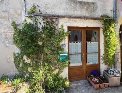 €99950 - 2/3 Bedroom House In A Gorgeous Medieval Town