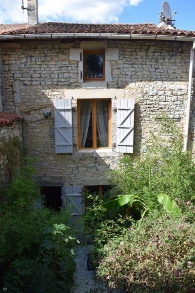 &#8364;157750 - 4 Bedroom Character House In Verteuil-sur-charente. Garden With Chateau Views