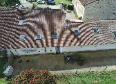 &#8364;249950 - Superb 3 Bedroom Stone House With Heated Swimming Pool