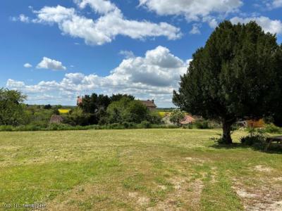 &#8364;115000 - Pretty 2 Bedroom Village House With Enclosed Garden And Lovely Views. Close To Civra