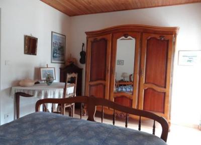 &#8364;319140 - Attractive 4 Bedroom Stone House With Separate Gite And Swimming Pool Near Mansle