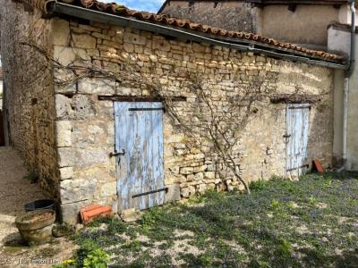 &#8364;297850 - Farmhouse With 4 Bedrooms, Outbuildings, 3 Acres And Swimming Pool