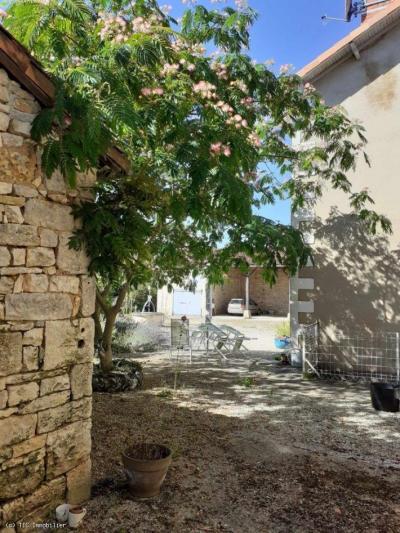 &#8364;297850 - Farmhouse With 4 Bedrooms, Outbuildings, 3 Acres And Swimming Pool