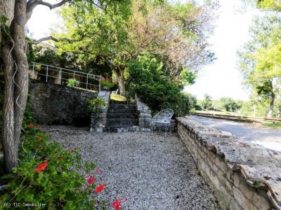 &#8364;315750 - 17th Century Unique \"relais De Poste\" Offering 4 Bedrooms And Heaps Of Character