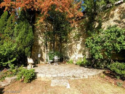 &#8364;315750 - 17th Century Unique \"relais De Poste\" Offering 4 Bedrooms And Heaps Of Character