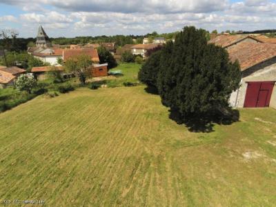 &#8364;115000 - Pretty 2 Bedroom Village House With Enclosed Garden And Lovely Views. Close To Civra