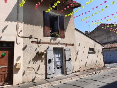 2 Bedrooms - House - Aquitaine - For Sale - 10285-ey