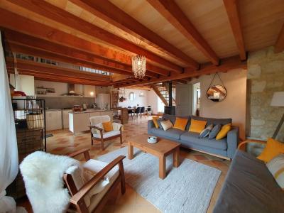 Ancienne Ferme Renovee Avec Grange Situee A Seulement 4 Minutes En Voiture Du Centre Ville D\\\'eyme