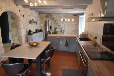 5 Bedrooms - House - Aquitaine - For Sale - 10770-is