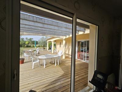 Plain Pied Spacieux Et Lumineux Au Calme Avec Garage Double Independant, Sur 4707m2 De Jardin Clos A