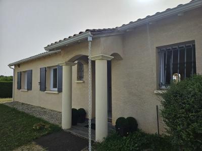 Plain Pied Spacieux Et Lumineux Au Calme Avec Garage Double Independant, Sur 4707m2 De Jardin Clos A