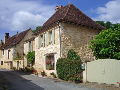 Maison Dans Une Pittoresque Village Avec Gite.