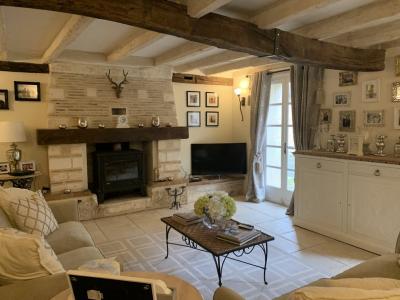 Maison Dans Une Pittoresque Village Avec Gite.