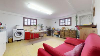 Maison De Village Sur Jardin Clos De 1500m2