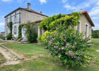 &#8364;444950 - Glorious 19th Century Manor House On Over 2.5 Acres