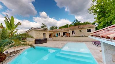 Maison Spacieuse Avec Piscine Et Jacuzzi