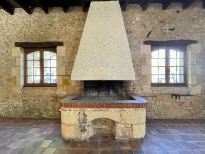 - Building - Aquitaine - For Sale - 11567-la