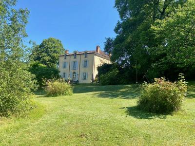 Propriete Avec Maison D\\\'amis A 10 Minutes De Bergerac.