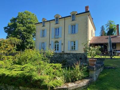 Propriete Avec Maison D\\\'amis A 10 Minutes De Bergerac.