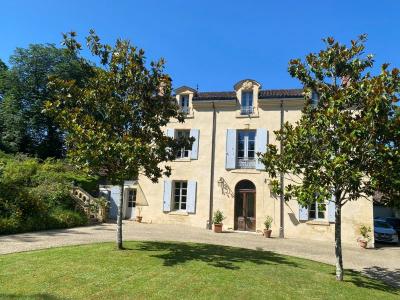 Propriete Avec Maison D\\\'amis A 10 Minutes De Bergerac.