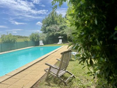 Propriete En Pierres A Duras Composee D\\\'une Maison Principale, 4 Gites Et Piscine Privee