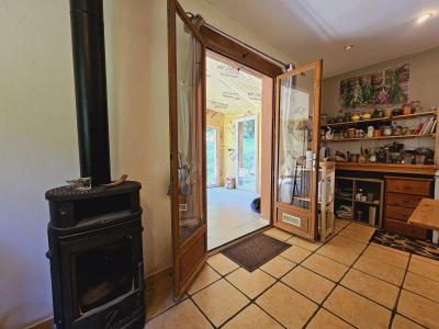 Plain Pied A Distance De Marche D\\\'un Petit Village Avec Restaurant.