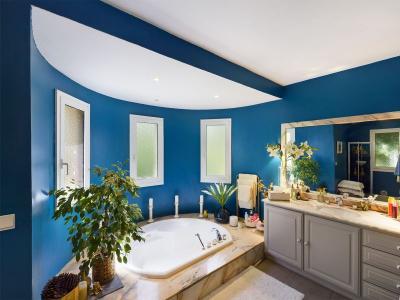 Superbe Villa Individuelle De Quatre Chambres Avec Logement Separe De 1 Chambre Et Piscine, Le Tout