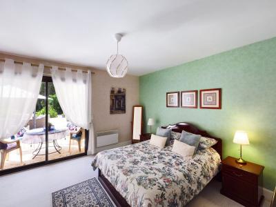 Superbe Villa Individuelle De Quatre Chambres Avec Logement Separe De 1 Chambre Et Piscine, Le Tout