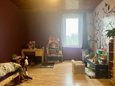 Maison En Pierres Avec Jardin , Garage Et Dependance