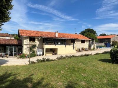 &#8364;199950 - 2 Independent Accommodations With Large Gardens And Swimming Pool