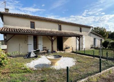 &#8364;141240 - 4 Bedroom Village House With Outbuildings On Nearly 2 Acres