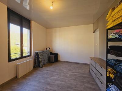 Exclusivement A L\\\'agence Eleonor, Nous Presentons Cette Propriete Renovee Au Centre De Lalinde Av
