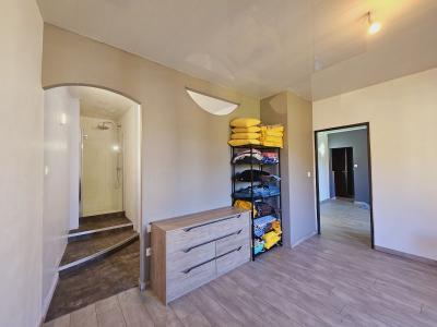 Exclusivement A L\\\'agence Eleonor, Nous Presentons Cette Propriete Renovee Au Centre De Lalinde Av