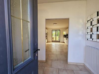 Exclusivement A L\\\'agence Eleonor, Nous Presentons Cette Propriete Renovee Au Centre De Lalinde Av