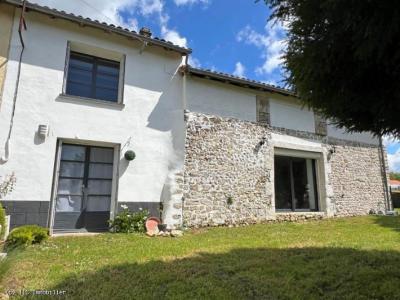 €115000 - Pretty 2 Bedroom Village House With Enclosed Garden And Lovely Views. Close To Civra