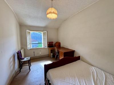 Charmante Propriete Comprenant Une Maison D\\\'habitation Ainsi Que Plusieurs Batiments Agricoles Et