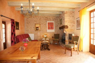 Propriete Perigourdine Ancienne Avec Enormement De Cachet, Avec 6,5 Hectares, Deux Gites Et Piscine.