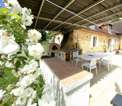 Charmante Maison En Pierre A Vendre Dans Le Perigord Noir