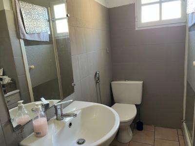 Maison Trois Chambres Avec Piscine