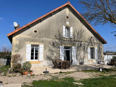 Maison Trois Chambres Avec Piscine