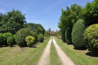 Manoir Avec Tennis Et Piscine