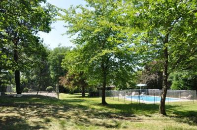 Manoir Avec Tennis Et Piscine