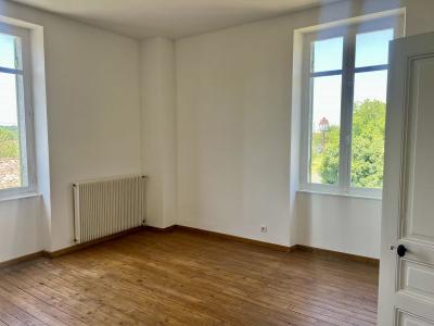 Monpazier: Charmante Maison Avec Jardin Et Dependances