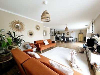 Avec Un Dpe A. Venez Decouvrir Cette Splendide Maison De Plain-pied, A L\\\'esprit Villa Moderne, Sp