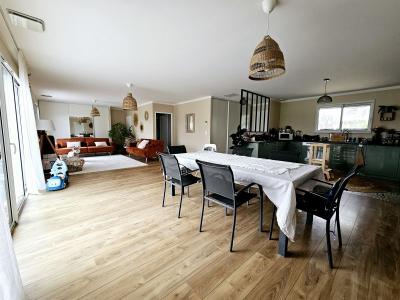 Avec Un Dpe A. Venez Decouvrir Cette Splendide Maison De Plain-pied, A L\\\'esprit Villa Moderne, Sp