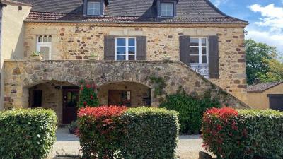 4 Bedrooms - House - Aquitaine - For Sale - 11745-la