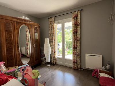 Perigourdine Modernisee Avec Piscine Et Vue Dominante