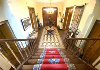 Maison De Ville Elegante En Plein Cœur De Cette Ville Populaire Du Perigord