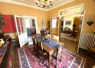 Maison De Ville Elegante En Plein Cœur De Cette Ville Populaire Du Perigord